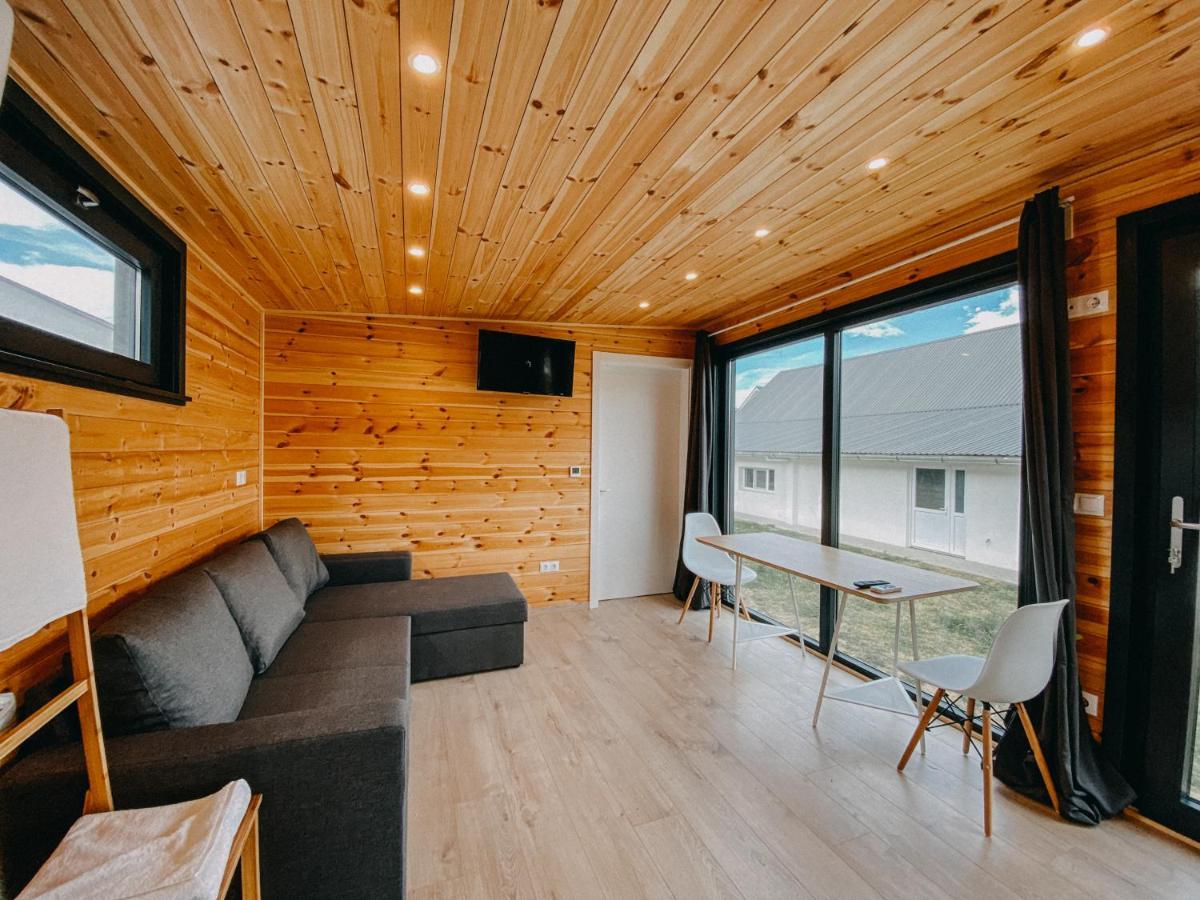 Pixel - Tiny Campus Villa Tîrgu Secuiesc Екстериор снимка