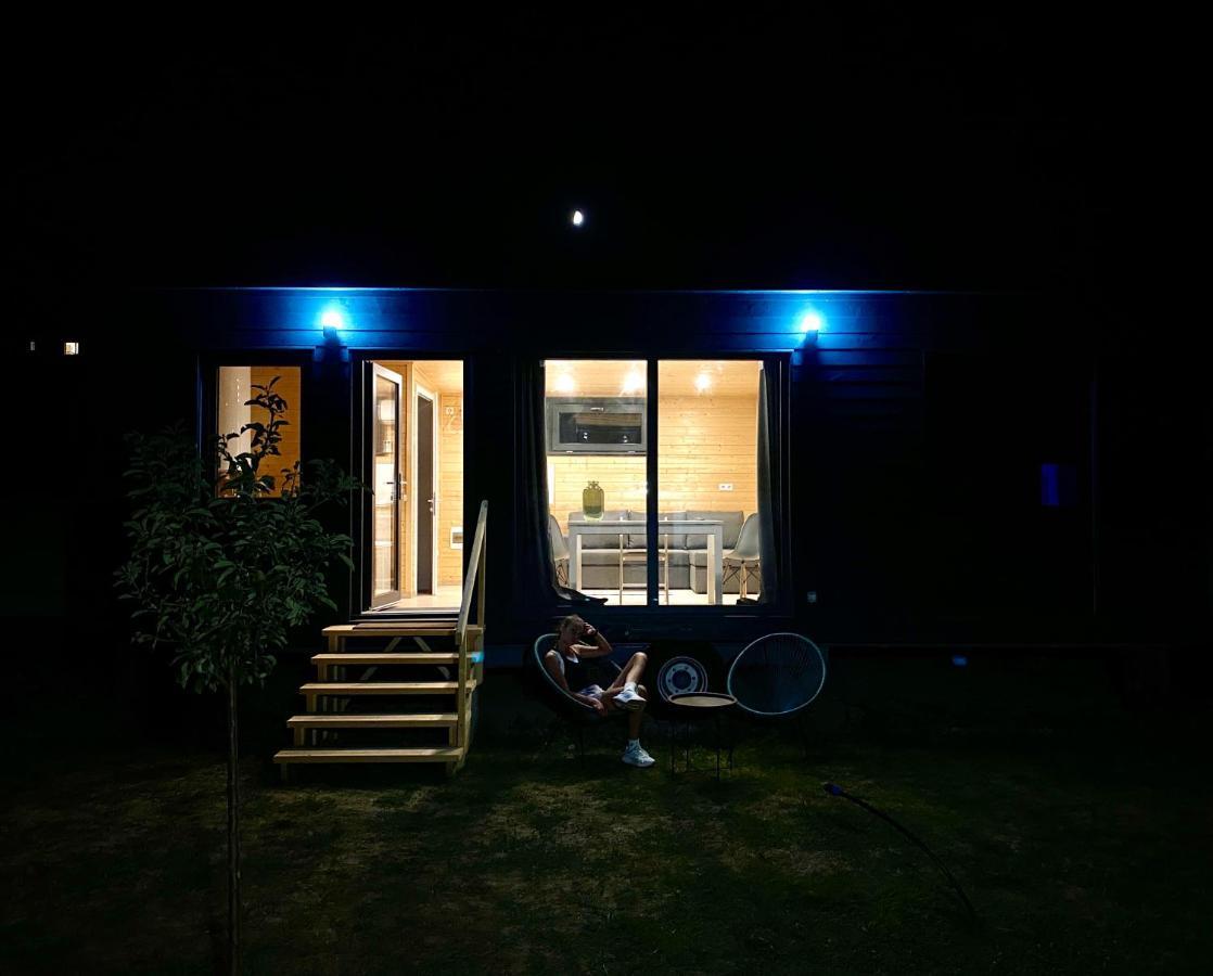 Pixel - Tiny Campus Villa Tîrgu Secuiesc Екстериор снимка